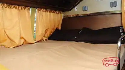 Seven Hills Tourism Bus-Front Image