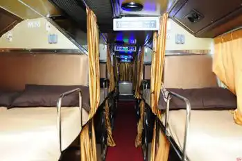 Seven Hills Tourism Bus-Front Image