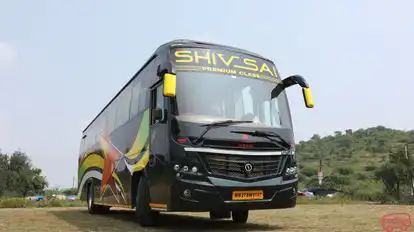 RACHNA TRAVELS Bus-Front Image