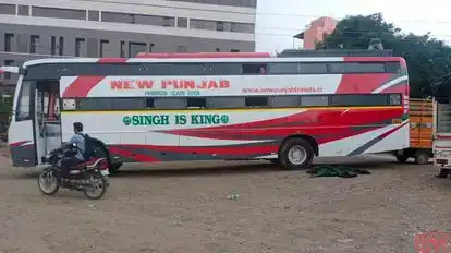 New Punjab Travels Aurangabad Bus-Side Image