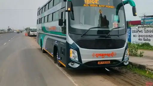 Venkteshwara  Travels  Bus-Front Image