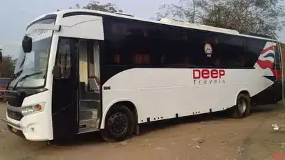 Deep Travels Bus-Front Image