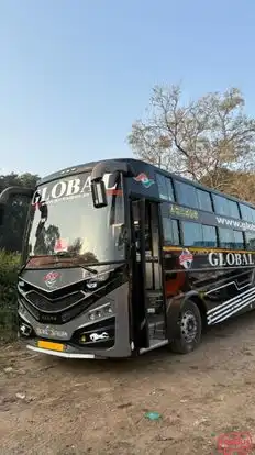 Global   Travels Bus-Front Image