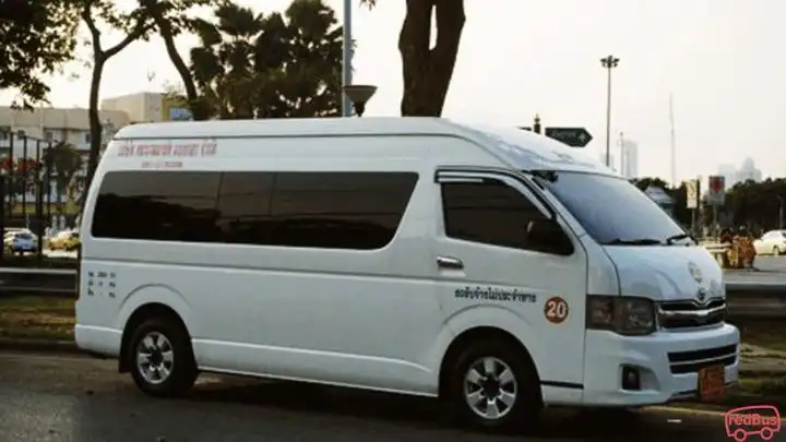 Travel Mart Bus Front Image
