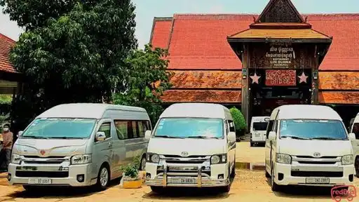 Koun Khmer VIP Bus Front Image