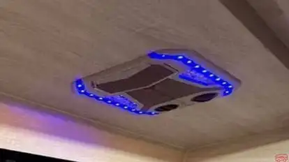 Chan Moly Roth  Bus-Amenities Image