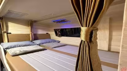 Chan Moly Roth  Bus-Seats Image