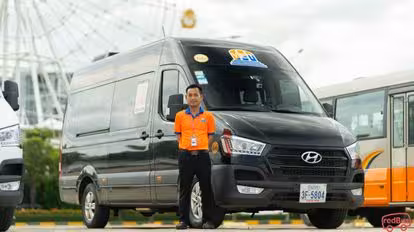 Vireak Buntham Express Bus-Front Image