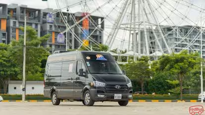 Vireak Buntham Express Bus-Front Image