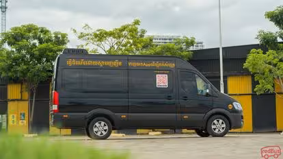 Vireak Buntham Express Bus-Side Image