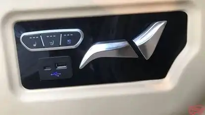 Sakura Bus Bus-Amenities Image