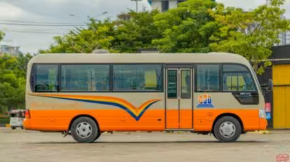 VET Airbus Express  Bus-Side Image