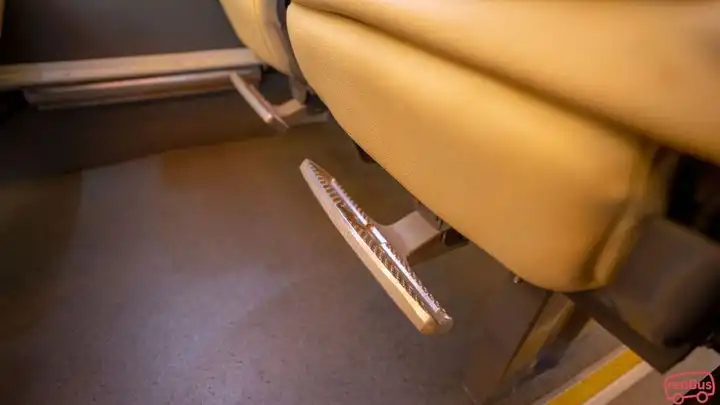 VET Airbus Express  Bus Front Image