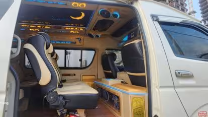 Vutha Seyha Express Bus-Front Image