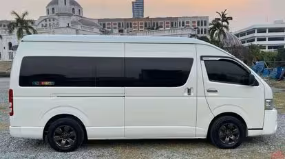 Vutha Seyha Express Bus-Front Image