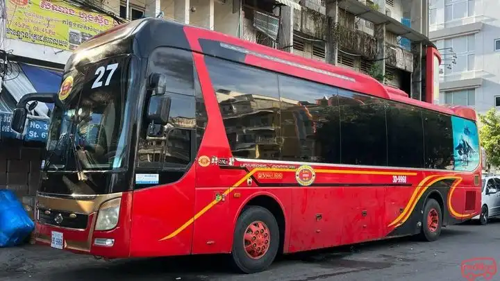 Somnang Hongsing Express Bus Front Image