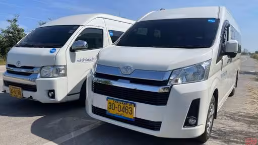 Ja Chuan Express & Tour Bus Front Image