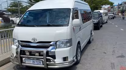 Rawee Transport  Bus-Front Image