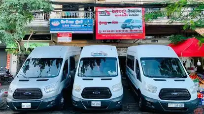 Ekareach Express Bus-Amenities Image
