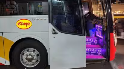 Hea Tong Transport Bus-Front Image