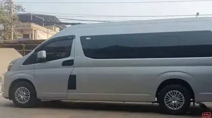 Sarah Transport Sole Bus-Front Image