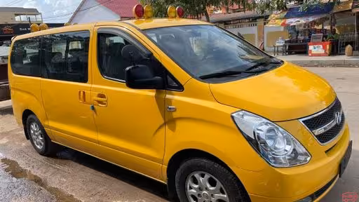 Yellow Bus Bus Front Image