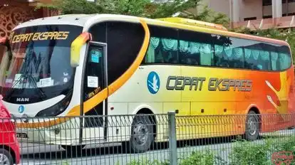 Cepat Express Bus-Side Image