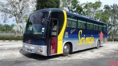 Sri Maju Express Kangar Bus-Front Image