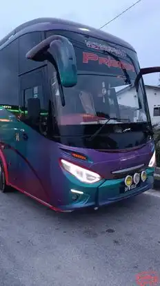 Prisma Express Bus-Front Image