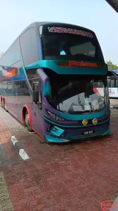 Prisma Express Bus-Front Image