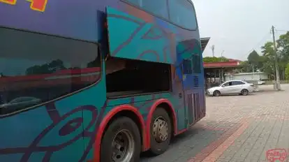 Prisma Express Bus-Side Image