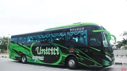 Unititi Express Bus-Side Image
