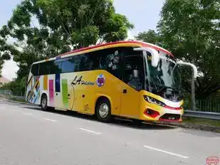 LA Holidays Travel and Tours Sdn Bhd Bus-Front Image