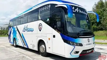LA Holidays Travel and Tours Sdn Bhd Bus-Side Image
