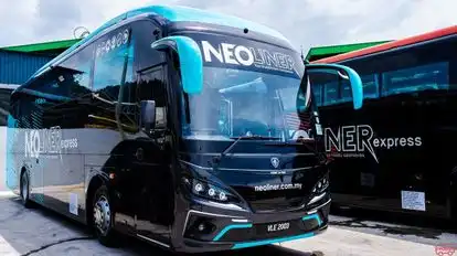 Neoliner Express Bus-Front Image