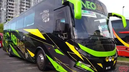 Neoliner Express Bus-Front Image
