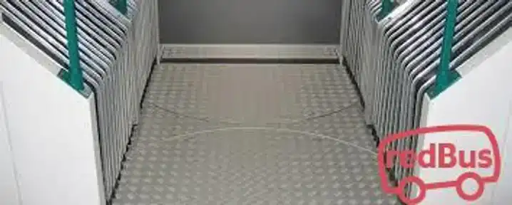 Arwana Express Bus-Front Image