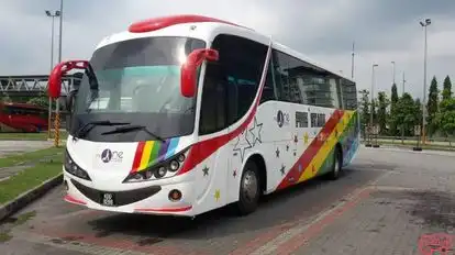 Five Star Tours Bus-Front Image