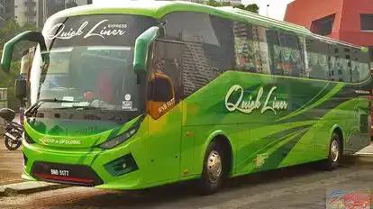 Quickliner Express Bus-Front Image