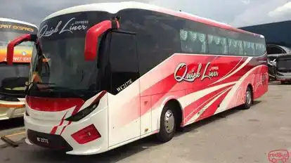 Quickliner Express Bus-Front Image