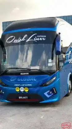 Quickliner Express Bus-Front Image
