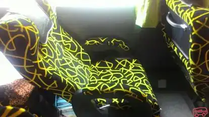 Quickliner Express Bus-Seats Image