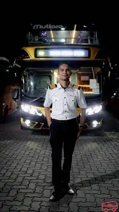 Ekspres Mutiara Bus-Front Image