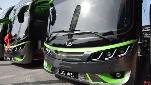 Ekspres Mutiara Bus-Front Image