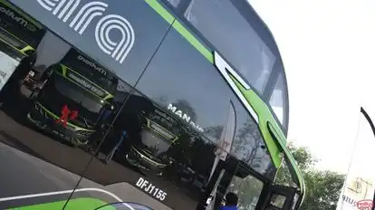 Ekspres Mutiara Bus-Side Image