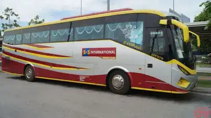 S&S International Express Bus-Side Image
