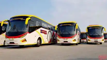 S&S International Express Bus-Front Image