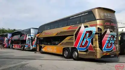 Adik Beradik Bus-Side Image