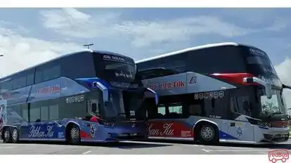 Adik Beradik Bus-Side Image