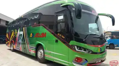 Adam Ekspres Bus-Front Image